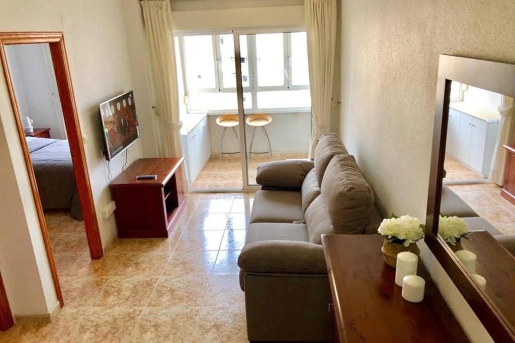 Apartamente Gil Vallejos ตอร์เรเวียคา ภายนอก รูปภาพ